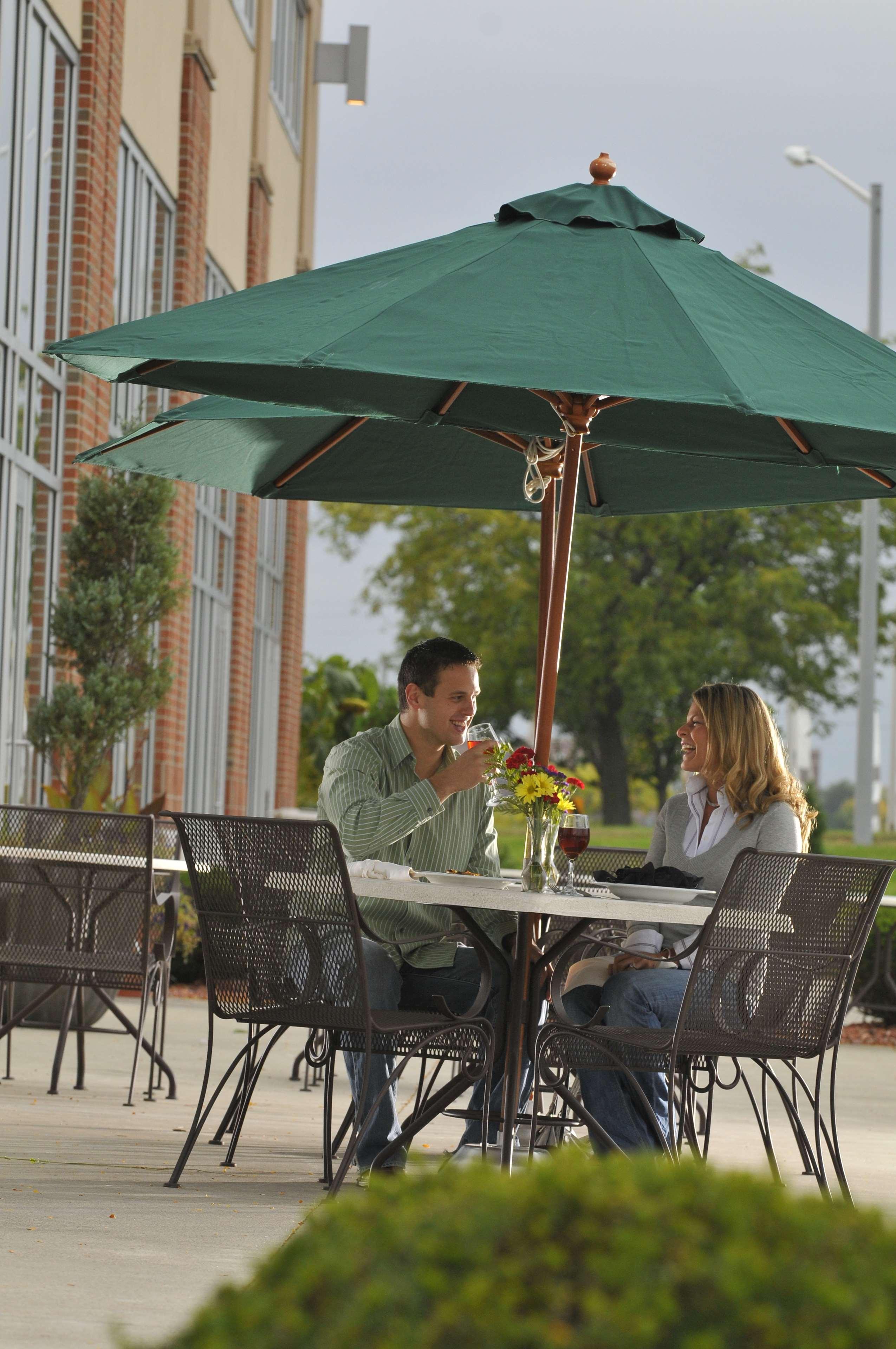 Doubletree By Hilton Bay City - Riverfront Ресторан фото